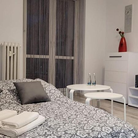 Apartament Tuwima ザブジェ エクステリア 写真