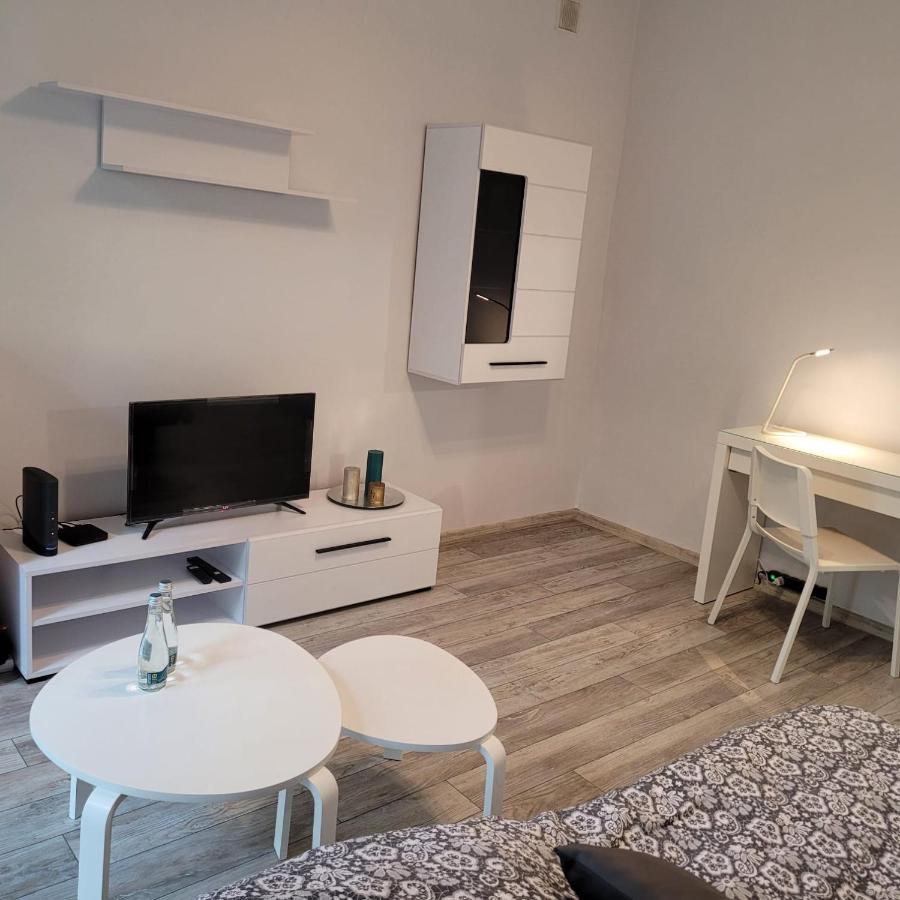 Apartament Tuwima ザブジェ エクステリア 写真