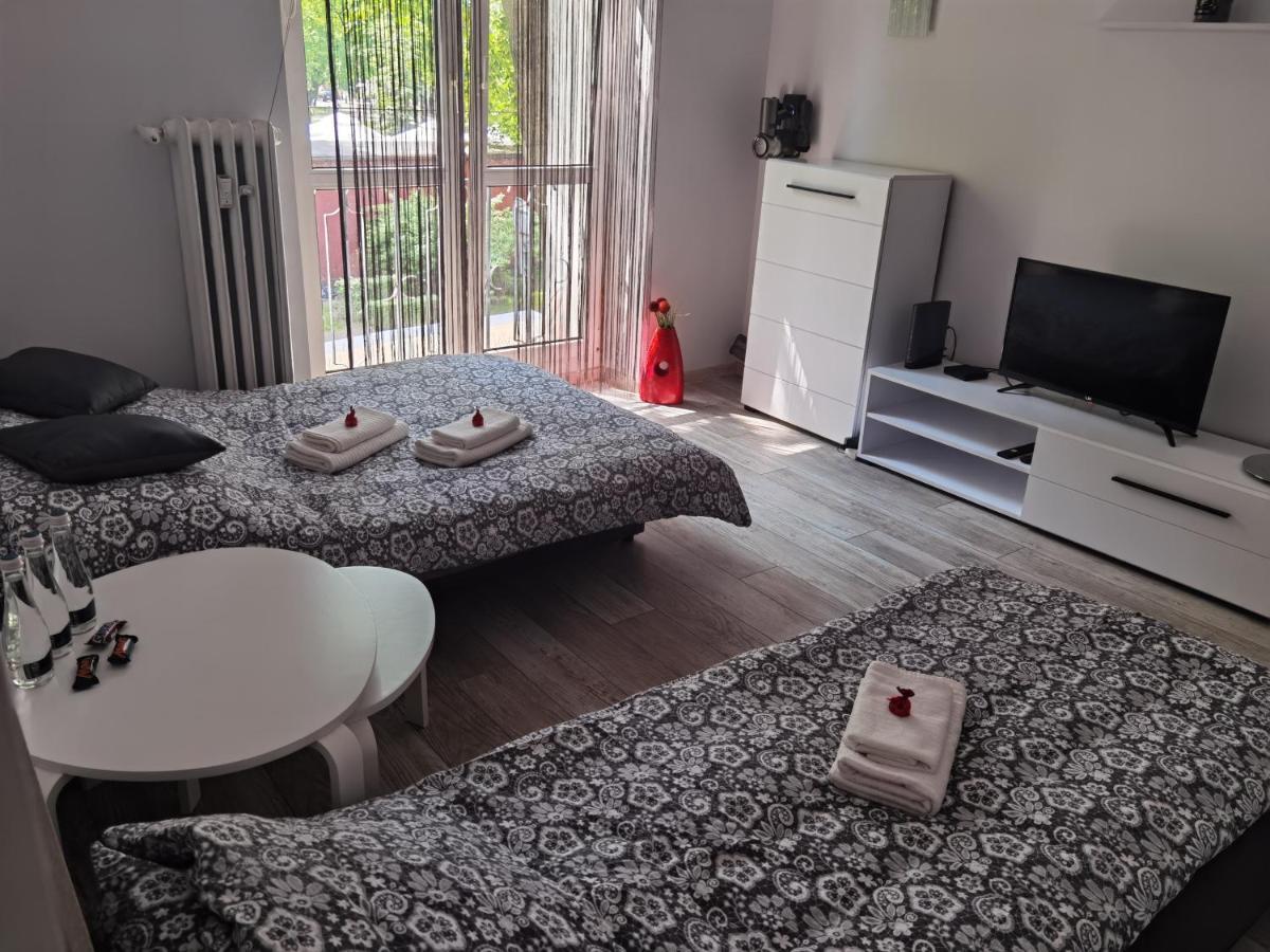 Apartament Tuwima ザブジェ エクステリア 写真